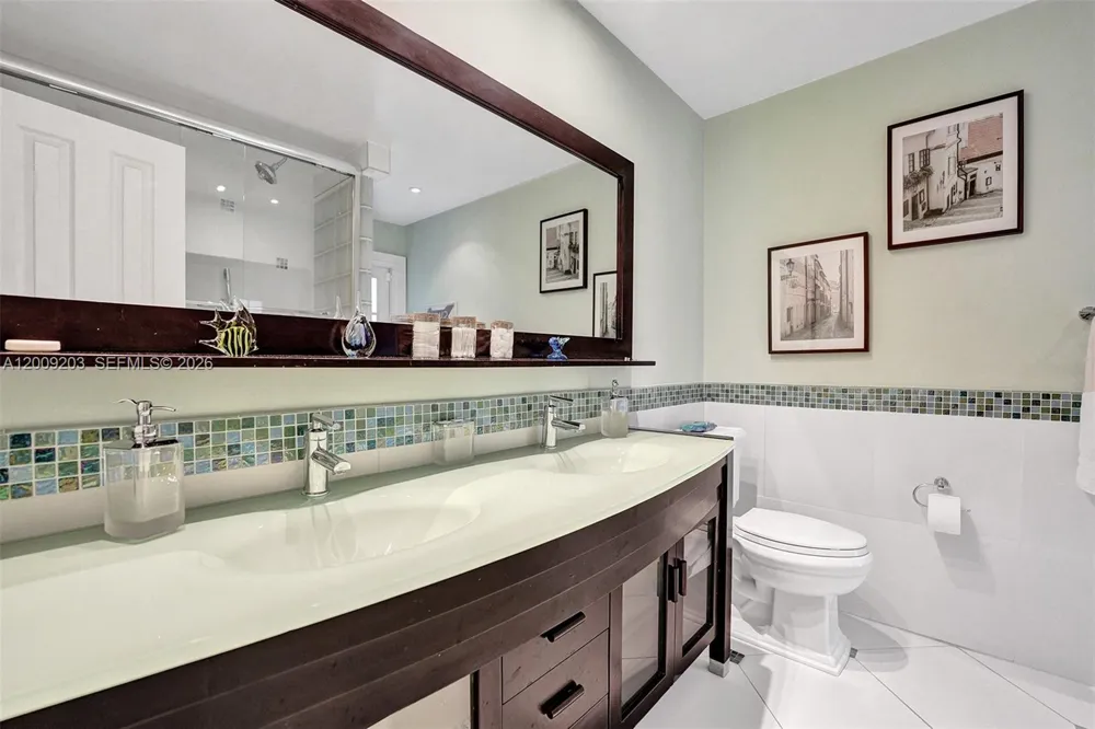22180 Woodset Ln #0 Boca Raton, FL 33428
