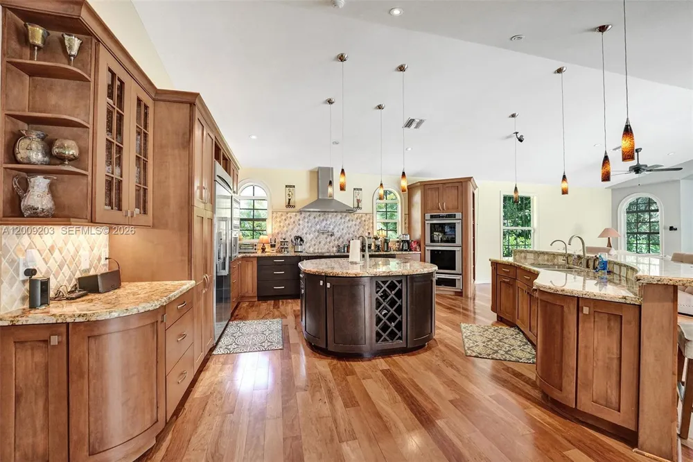 22180 Woodset Ln #0 Boca Raton, FL 33428