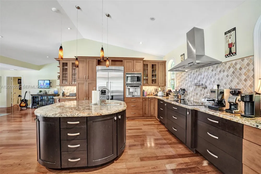 22180 Woodset Ln #0 Boca Raton, FL 33428
