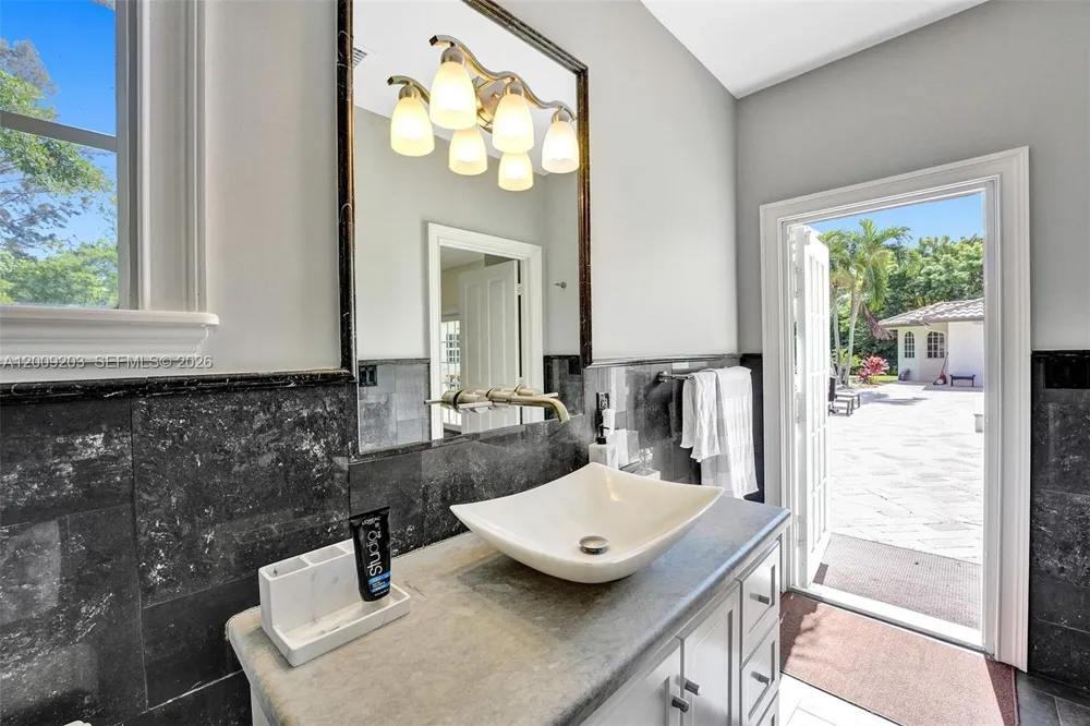 22180 Woodset Ln #0 Boca Raton, FL 33428