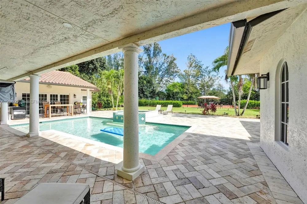 22180 Woodset Ln #0 Boca Raton, FL 33428