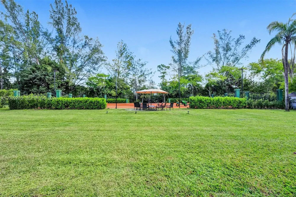22180 Woodset Ln #0 Boca Raton, FL 33428