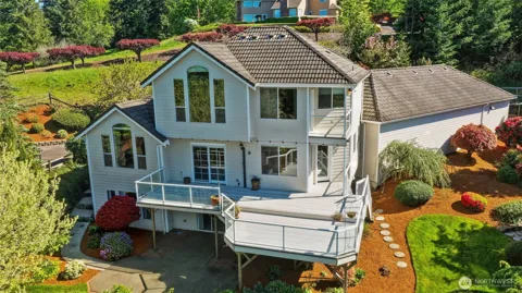 4295 Bush Mountain Drive SW