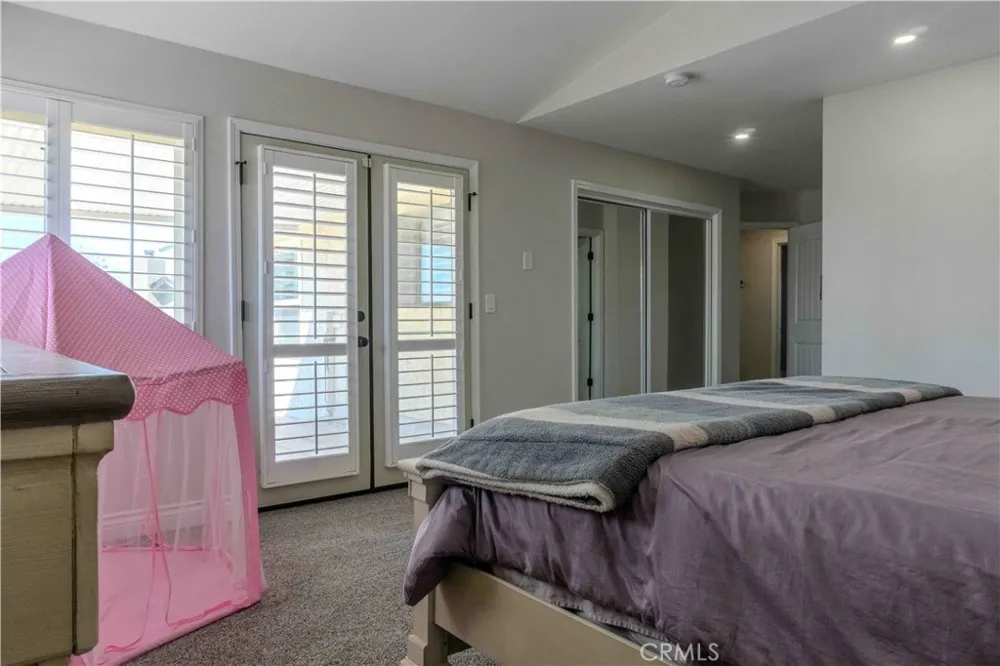1042 Robinson Court Hanford, CA 93230