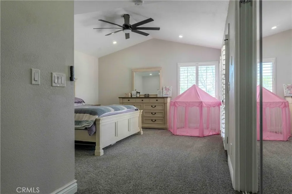 1042 Robinson Court Hanford, CA 93230