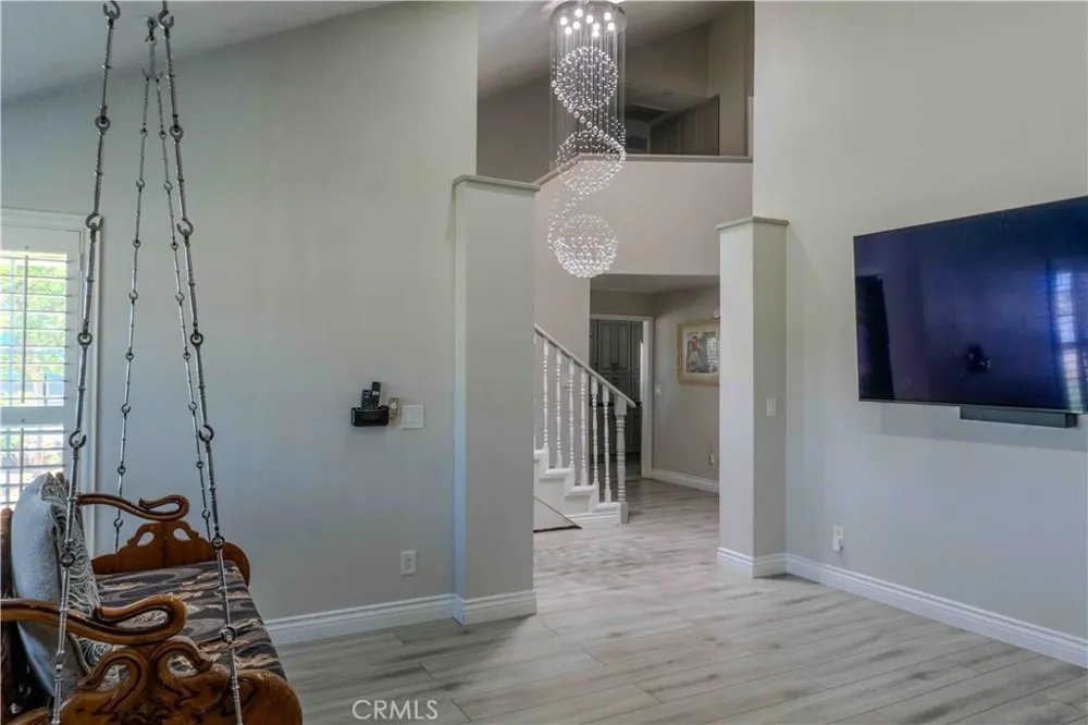 1042 Robinson Court Hanford, CA 93230