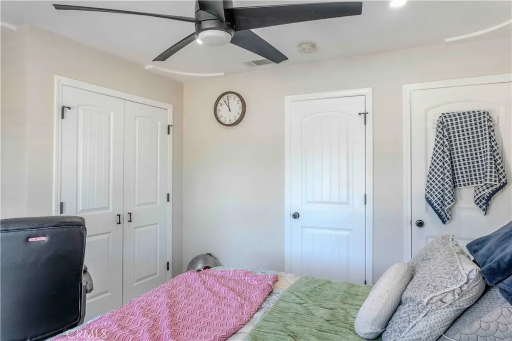 1042 Robinson Court Hanford, CA 93230