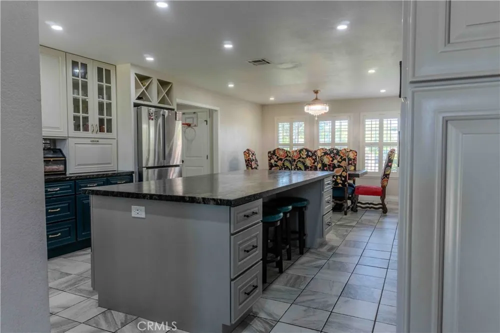 1042 Robinson Court Hanford, CA 93230