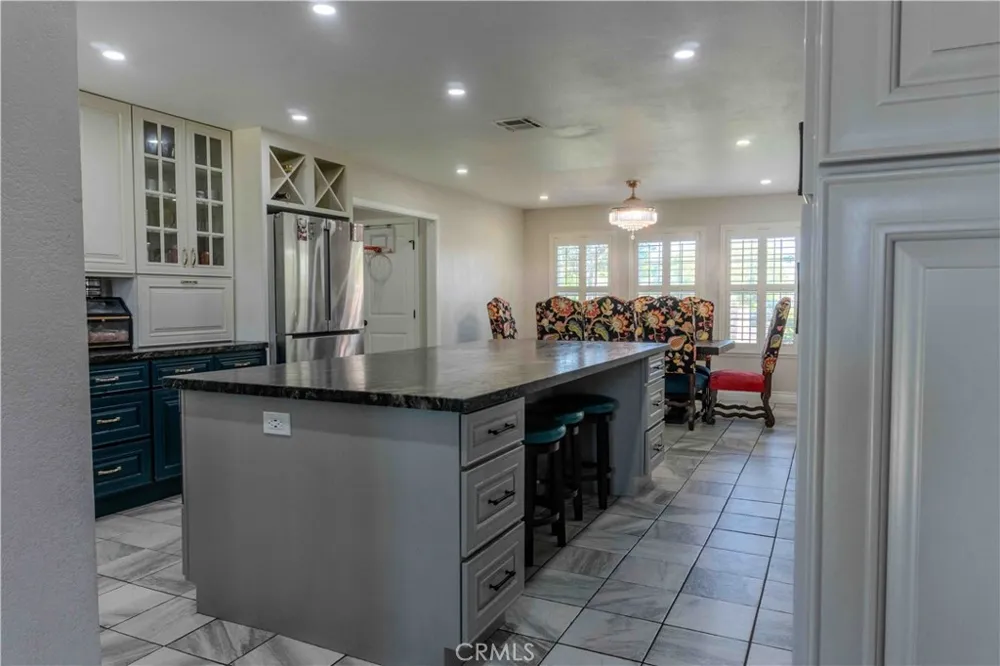 1042 Robinson Court Hanford, CA 93230
