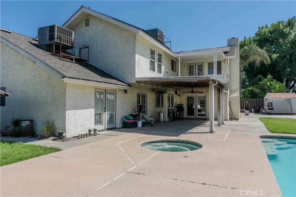 1042 Robinson Court Hanford, CA 93230