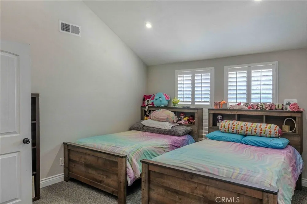 1042 Robinson Court Hanford, CA 93230