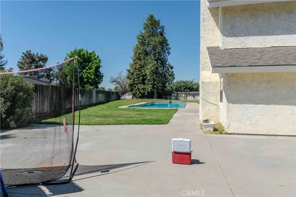 1042 Robinson Court Hanford, CA 93230