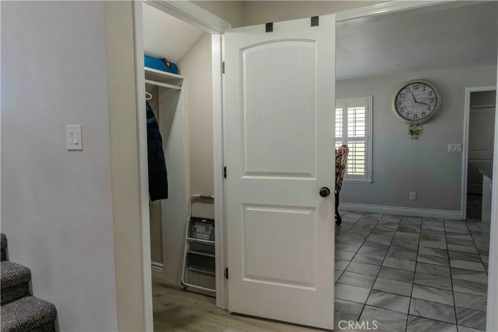 1042 Robinson Court Hanford, CA 93230