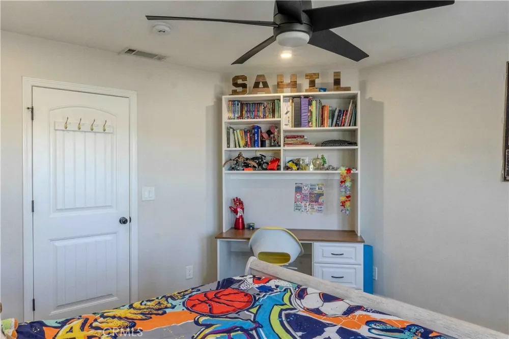 1042 Robinson Court Hanford, CA 93230
