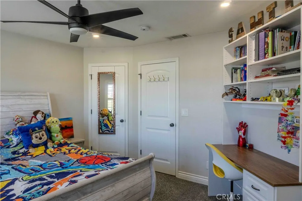 1042 Robinson Court Hanford, CA 93230