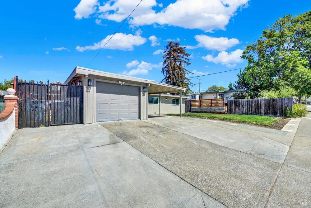 14 Joan Drive American Canyon, CA 94503