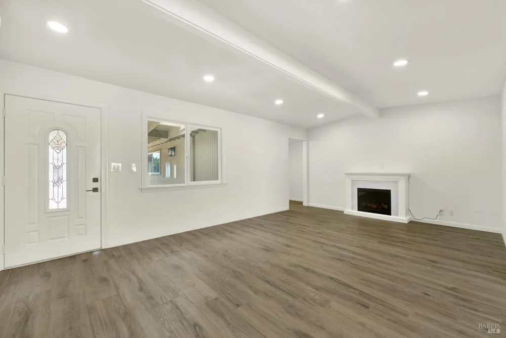 14 Joan Drive American Canyon, CA 94503