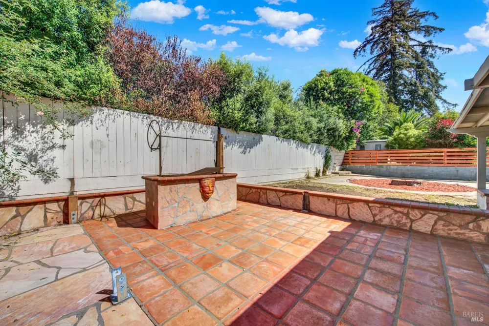 14 Joan Drive American Canyon, CA 94503