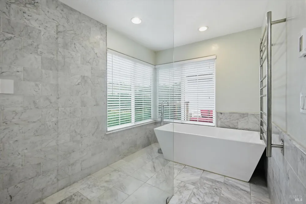 19972 Jigsaw Road Hidden Valley Lake, CA 95467