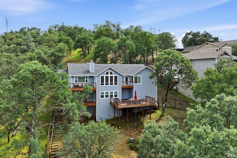 19972 Jigsaw Road Hidden Valley Lake, CA 95467