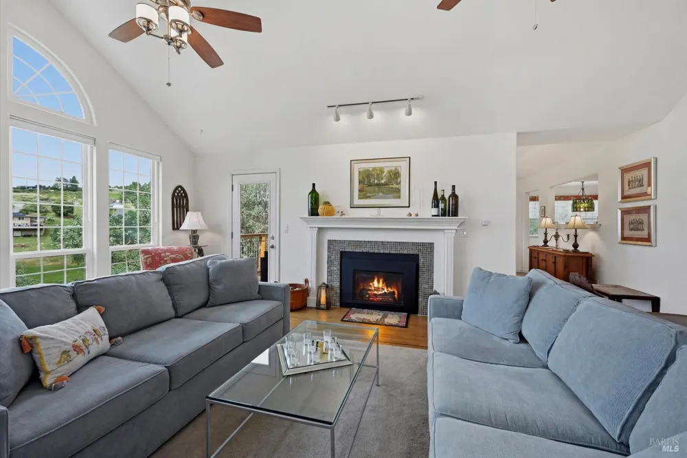 19972 Jigsaw Road Hidden Valley Lake, CA 95467