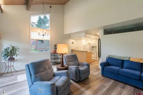 73 S Tamarron Drive #866