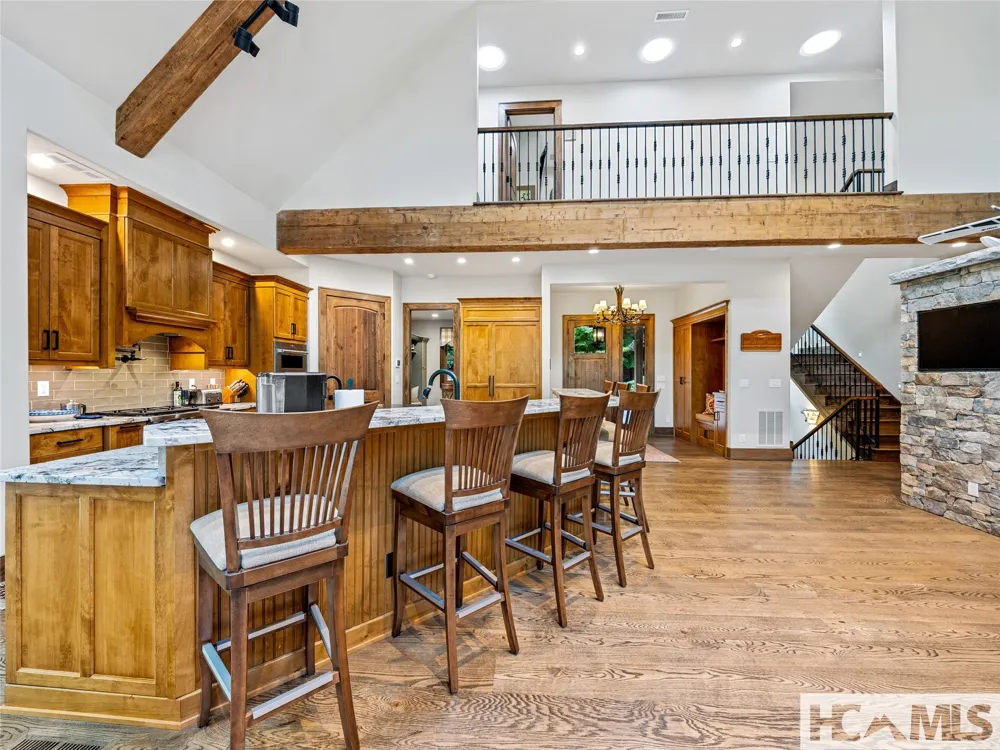 64 Bee Tree Way Lake Toxaway, NC 28747