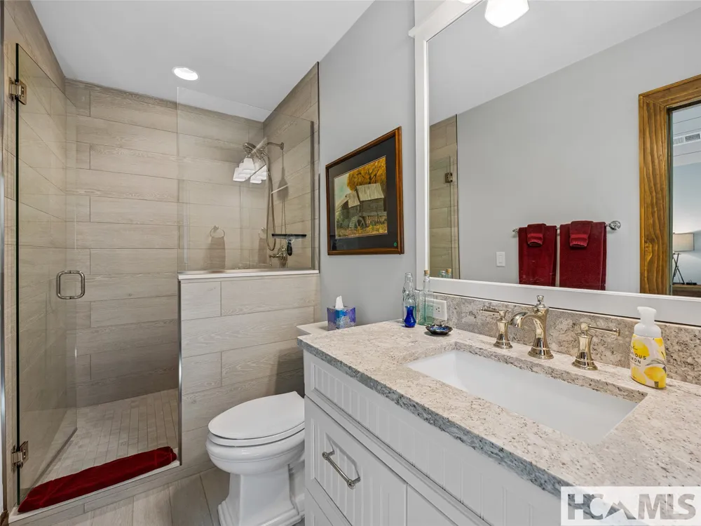 64 Bee Tree Way Lake Toxaway, NC 28747