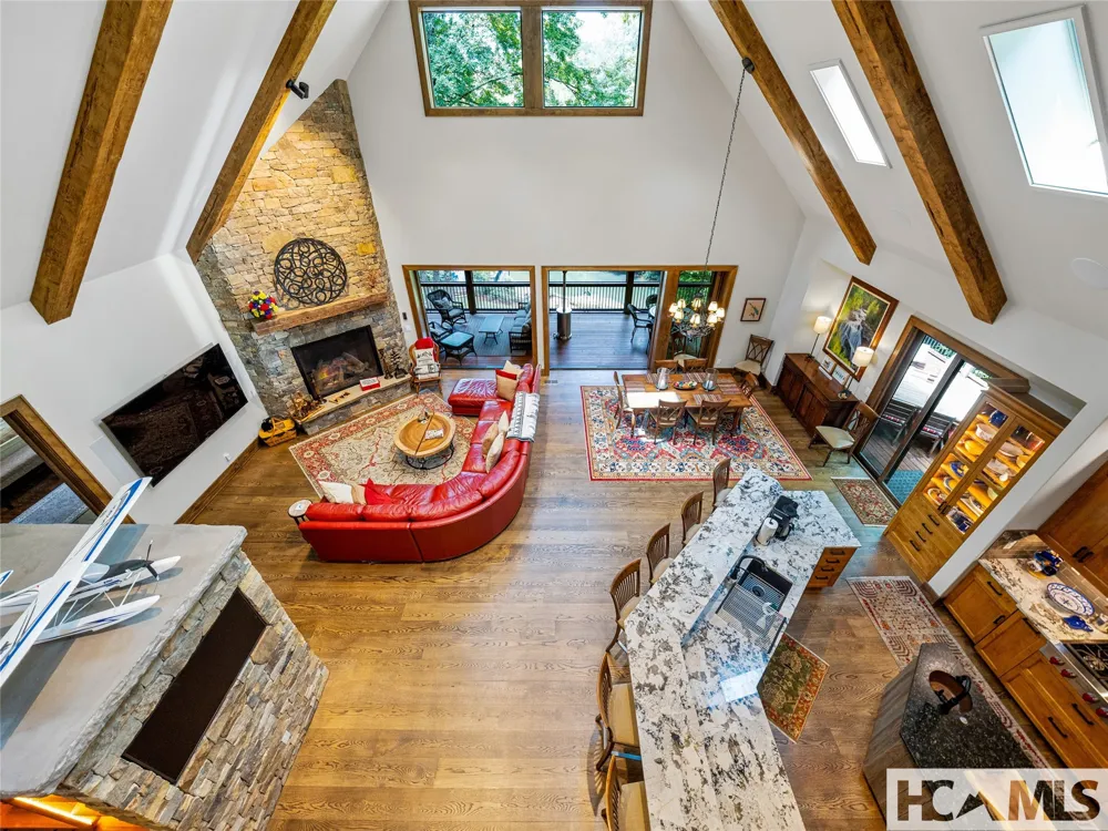 64 Bee Tree Way Lake Toxaway, NC 28747
