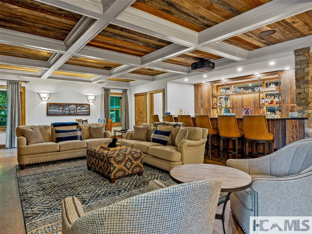 64 Bee Tree Way Lake Toxaway, NC 28747