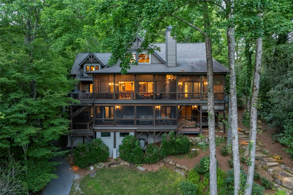 64 Bee Tree Way Lake Toxaway, NC 28747
