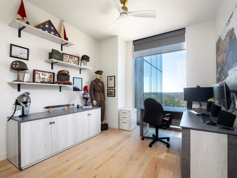 44 East Avenue #3707 Austin, TX 78701