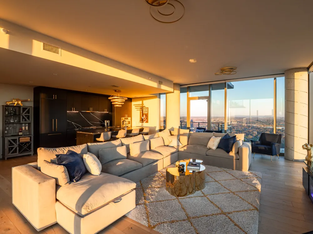 44 East Avenue #3707 Austin, TX 78701