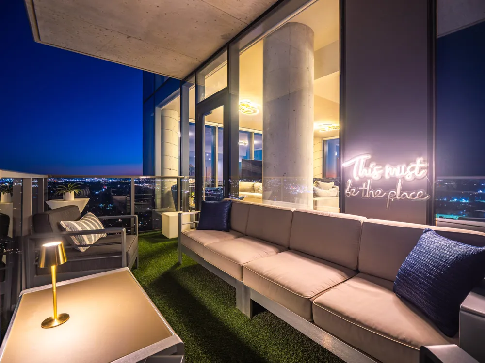 44 East Avenue #3707 Austin, TX 78701