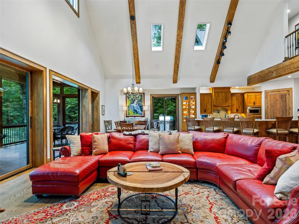 64 Bee Tree Way Lake Toxaway, NC 28747
