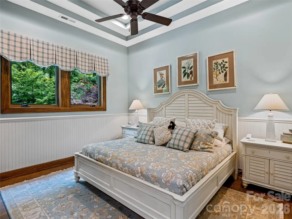 64 Bee Tree Way Lake Toxaway, NC 28747