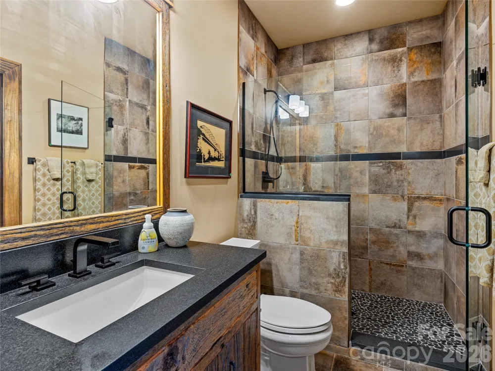 64 Bee Tree Way Lake Toxaway, NC 28747