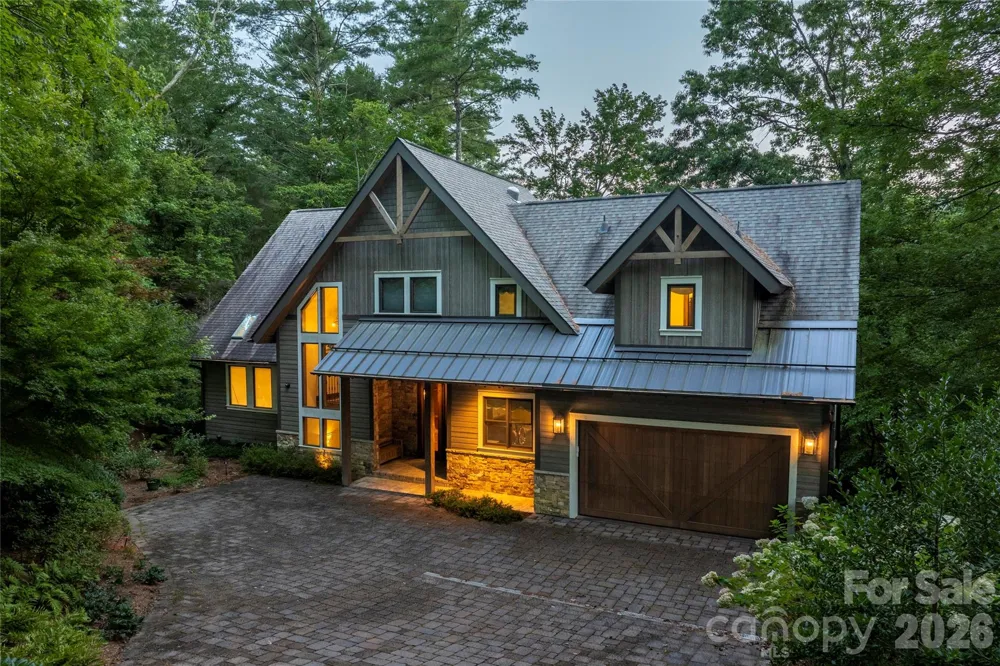 64 Bee Tree Way Lake Toxaway, NC 28747