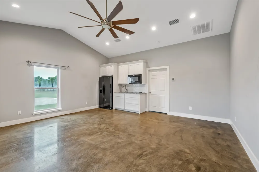 20389 County Road 178 Flint, TX 75762