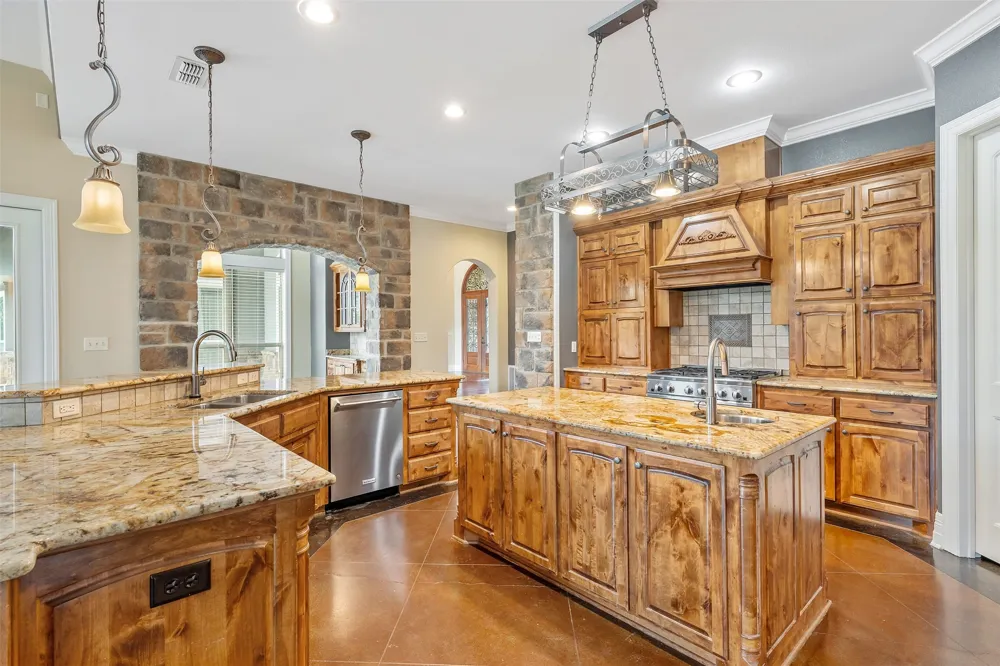 20389 County Road 178 Flint, TX 75762