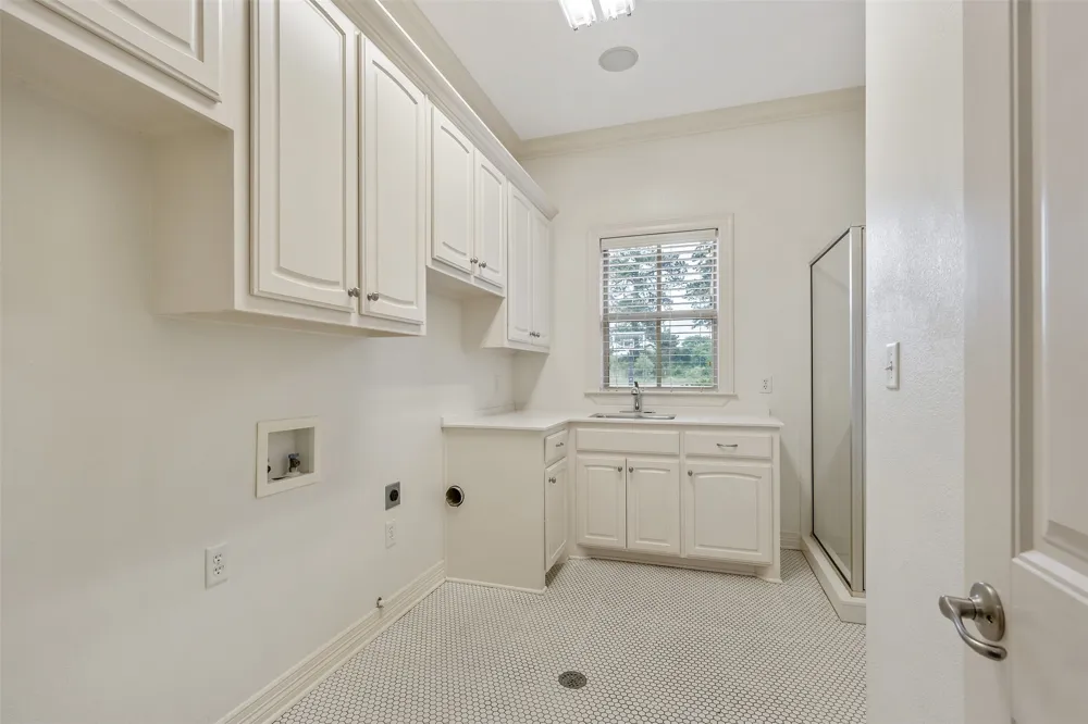 20389 County Road 178 Flint, TX 75762