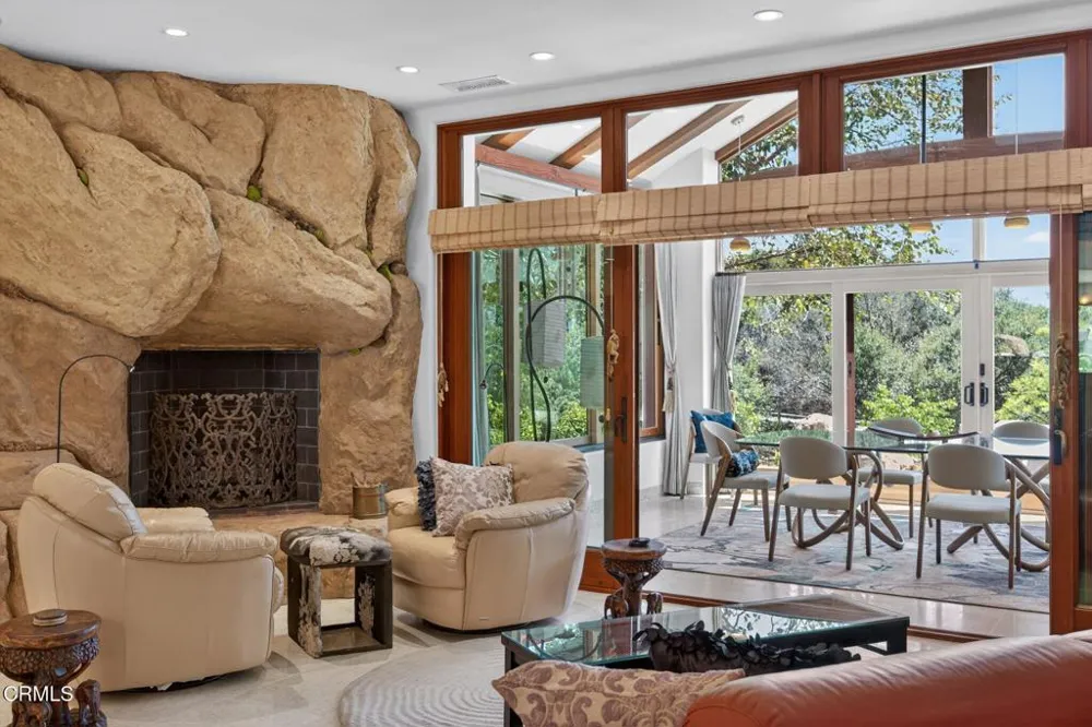 199 Fairview Road Ojai, CA 93023