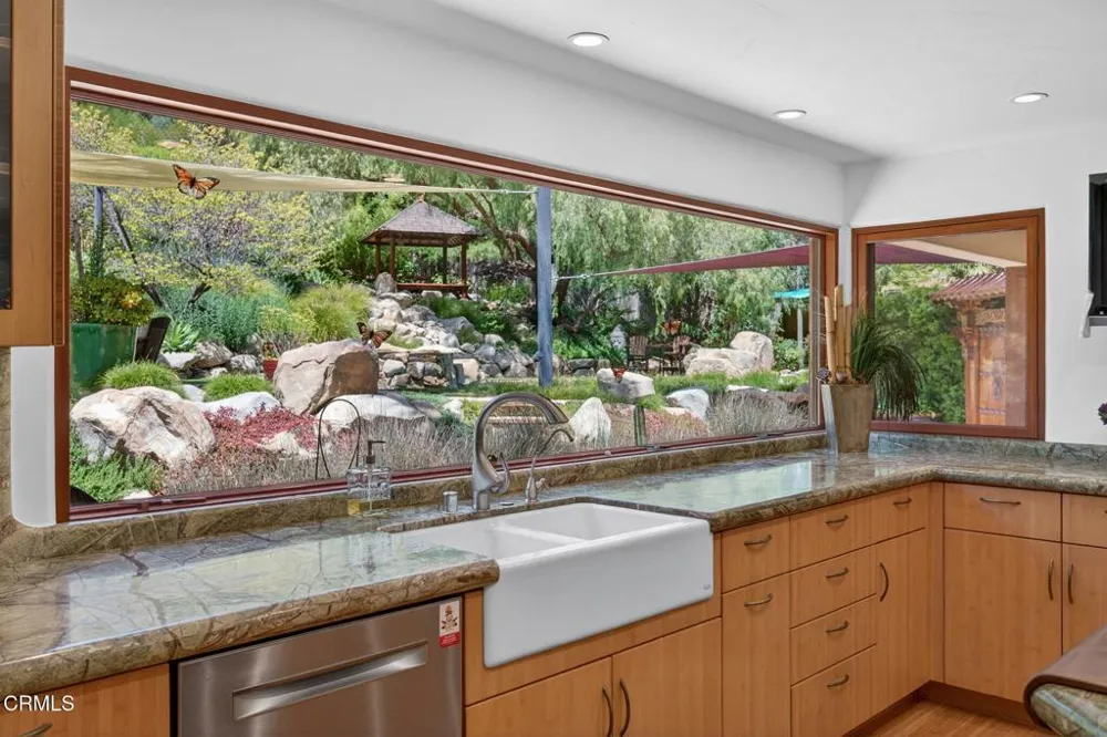 199 Fairview Road Ojai, CA 93023