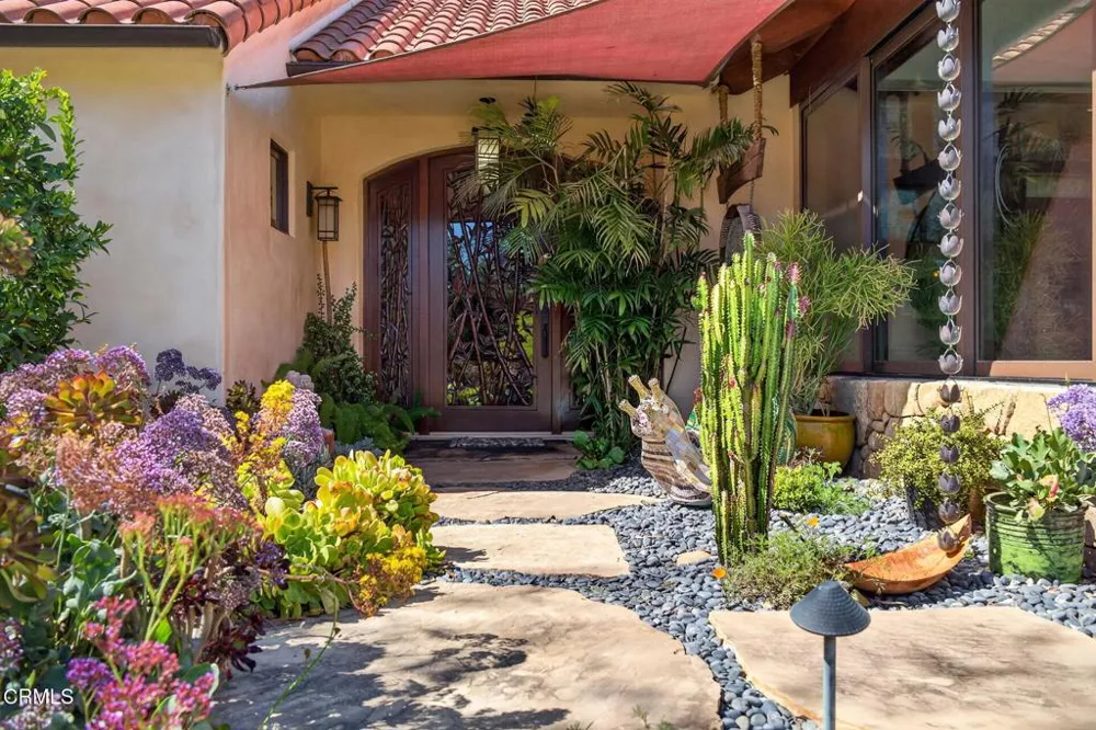 199 Fairview Road Ojai, CA 93023