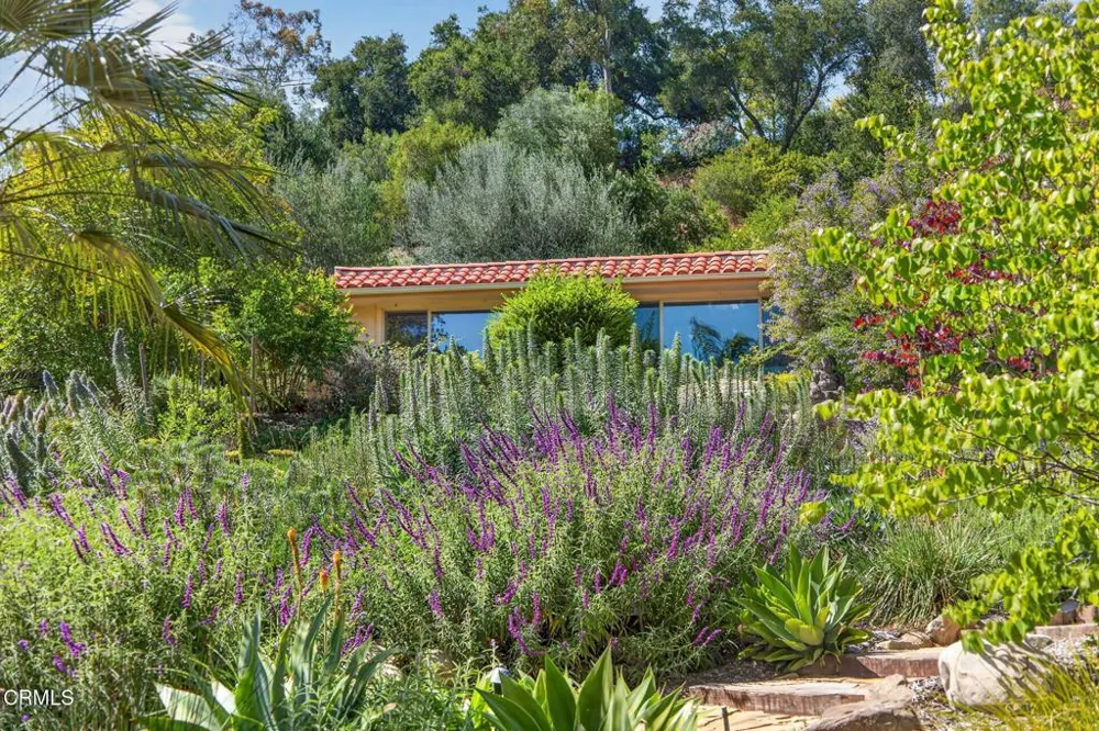 199 Fairview Road Ojai, CA 93023