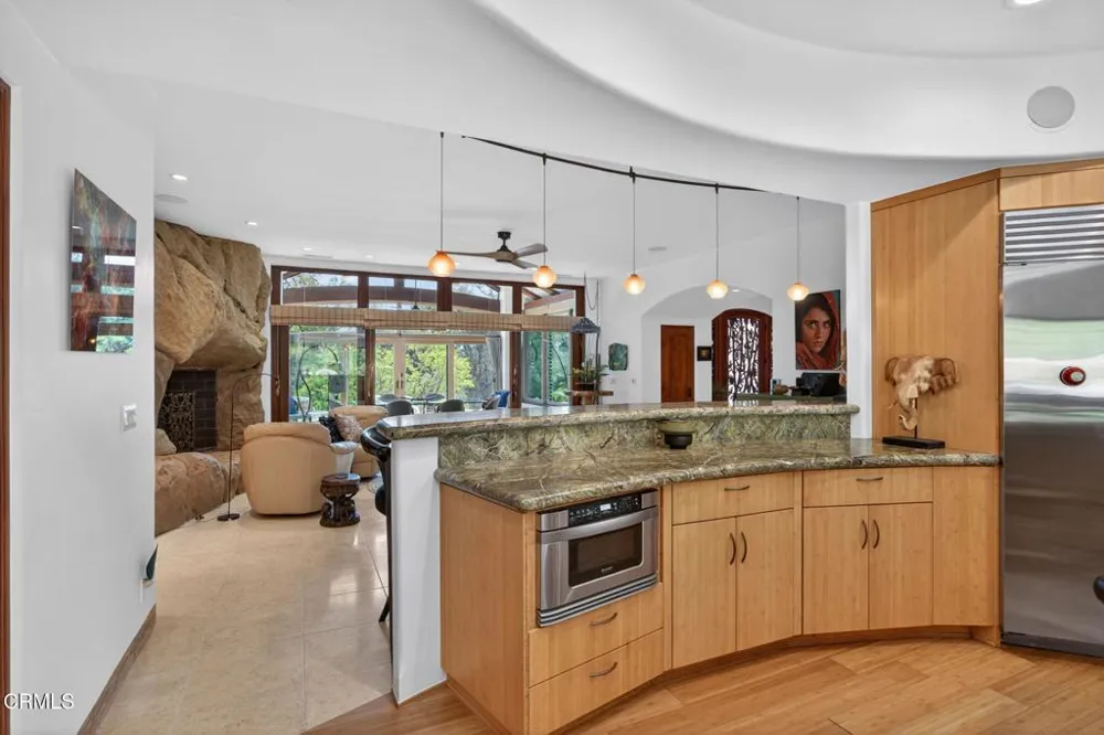 199 Fairview Road Ojai, CA 93023