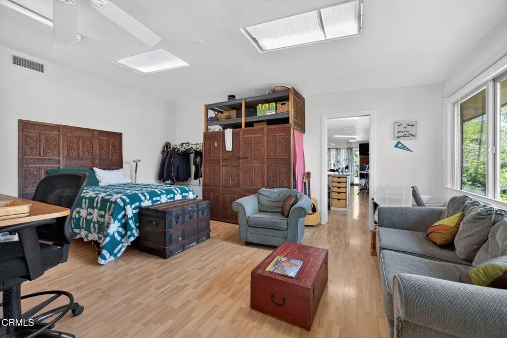 199 Fairview Road Ojai, CA 93023