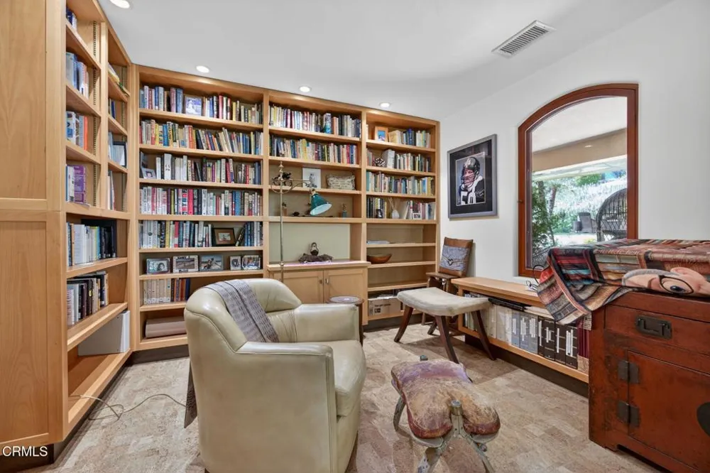 199 Fairview Road Ojai, CA 93023