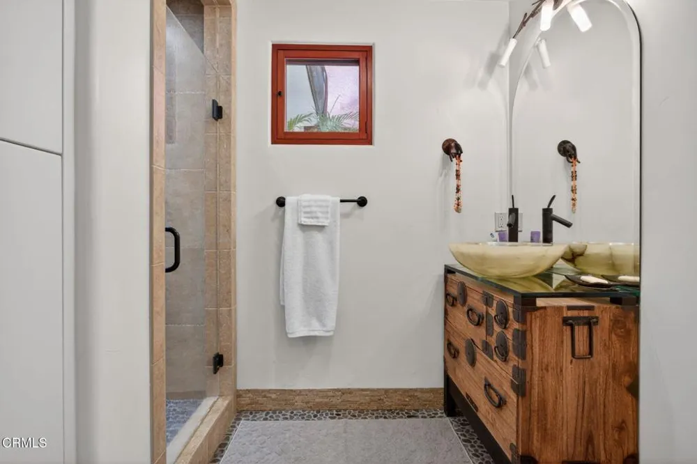 199 Fairview Road Ojai, CA 93023