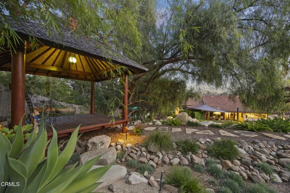 199 Fairview Road Ojai, CA 93023